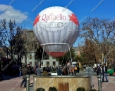 Надувной шар с объемной печатью "Raffaello", высота шара 4,5м. Установка на металлической раме