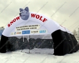 Пневмокаркасная палатка - АНГАР "Снежный волк" с прозрачной торцевой стенкой и декоративным элементом (голова волка), габаритные размеры 10,0х8,0м