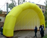 Надувной сценический навес "Ракушка желто-белая". Габаритный (внешний) размер 10,0х6,0х6,0м