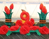 Надувные декорации: пневмостенд "Вечный огонь", размером 3,5м, пневмостенды "Букет тюльпанов", высотой 3,0м, гирлянда "Гвоздики", длиной 5,0м