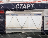 Надувная арка нестандартной формы и дизайна "Гонка Героев", для оформления военно-спортивных игр, проходящих в 7 городах России