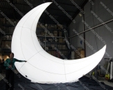 Надувная конструкция для эксплуатации на воде "Месяц", размером 6,0м. Оснащена внутренней подсветкой (теги: надувной месяц, луна, лунный диск)