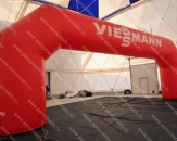 Надувная Арка специального дизайна "Viessmann" с габаритными размерами 12,6 х 4,8 х 1,8м