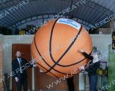 Большой надувной баскетбольный мяч с логотипом "Видное", диаметром 2,0м. Для переноса на руках и подвески